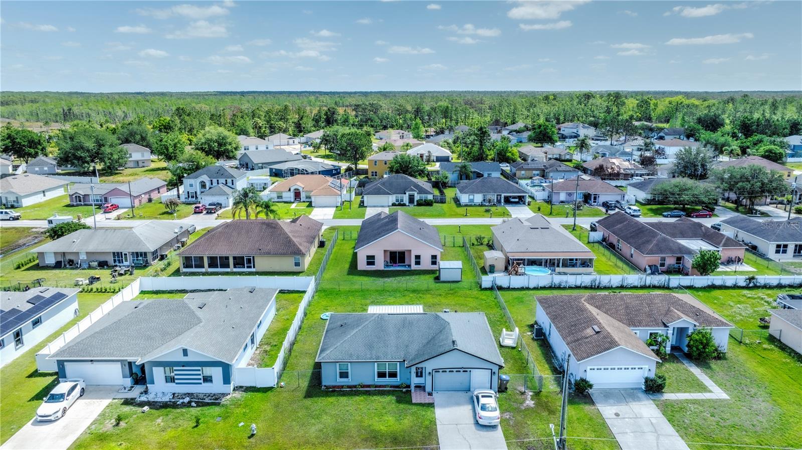 Image 22 of 29 For 716 Versailles Lane