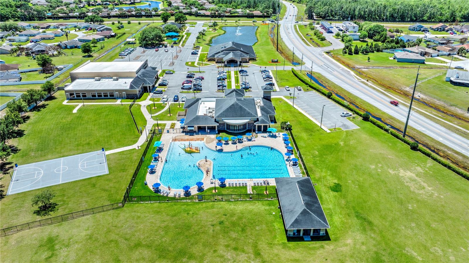 Image 29 of 29 For 716 Versailles Lane