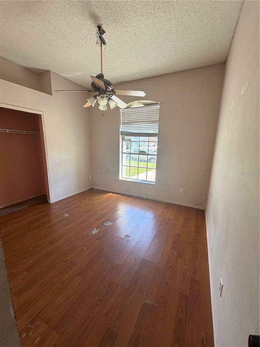 Image 11 of 24 For 2604 Spring Hill Dr