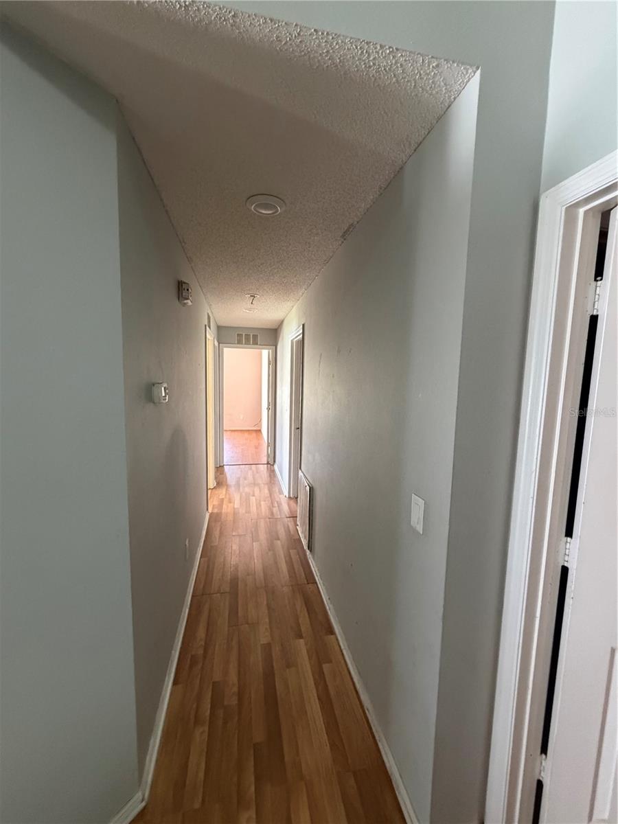 Image 17 of 24 For 2604 Spring Hill Dr