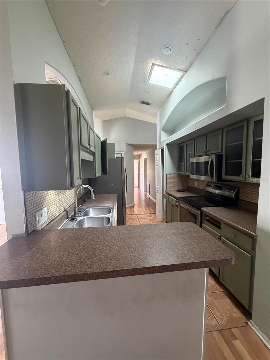 Image 19 of 24 For 2604 Spring Hill Dr