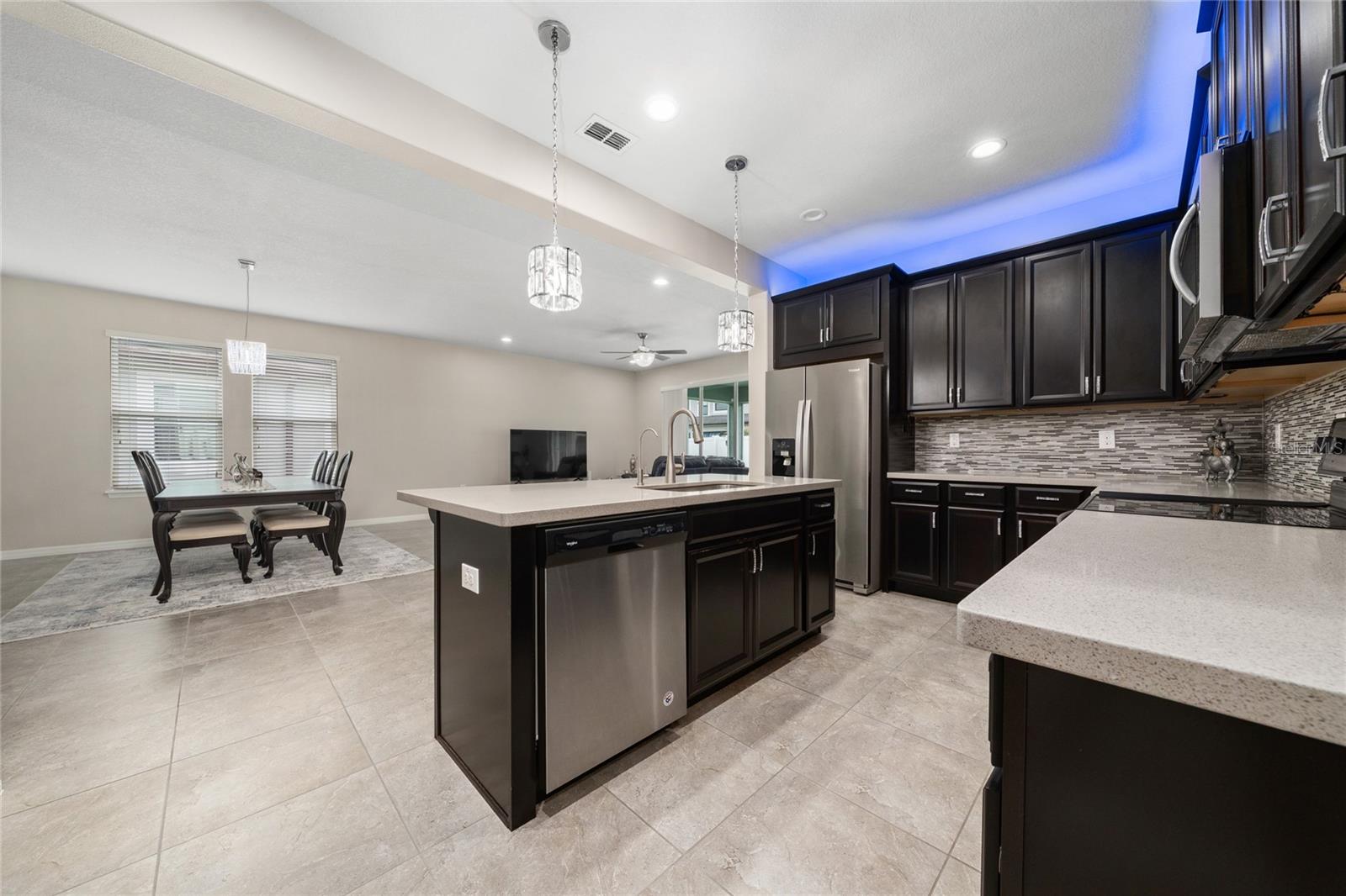 Image 19 of 41 For 2891 Avian Loop