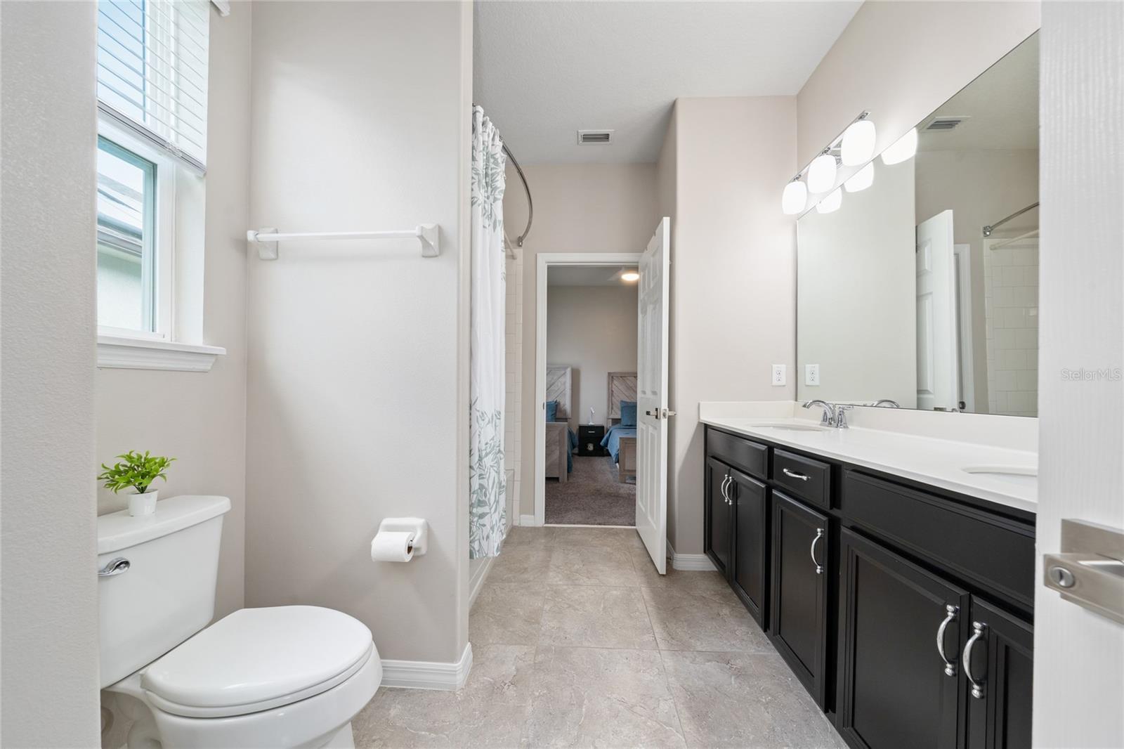 Image 7 of 41 For 2891 Avian Loop