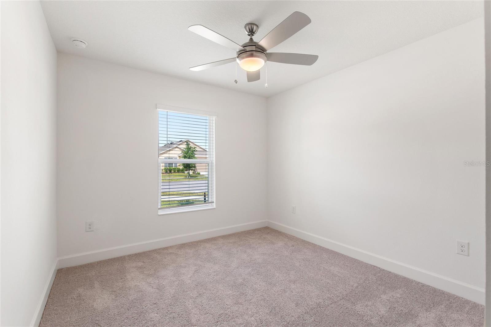 Image 11 of 40 For 9239 Westside Hills Dr