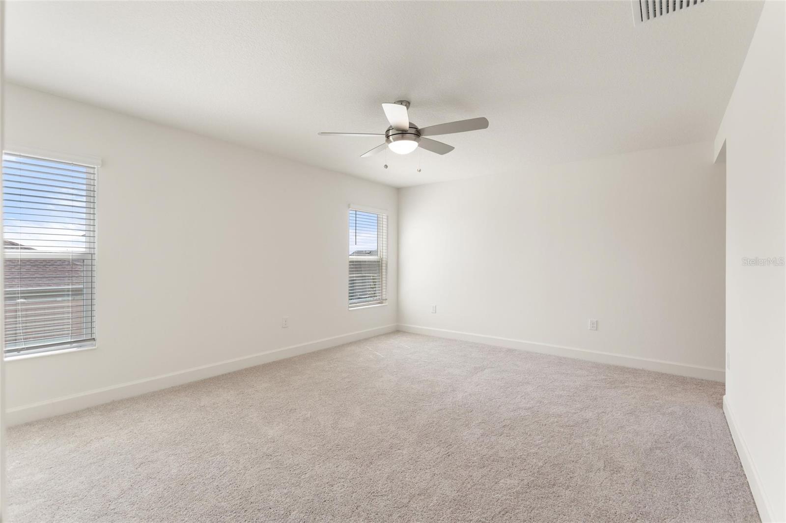 Image 17 of 40 For 9239 Westside Hills Dr