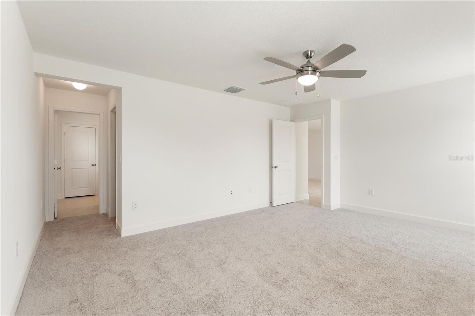 Image 18 of 40 For 9239 Westside Hills Dr