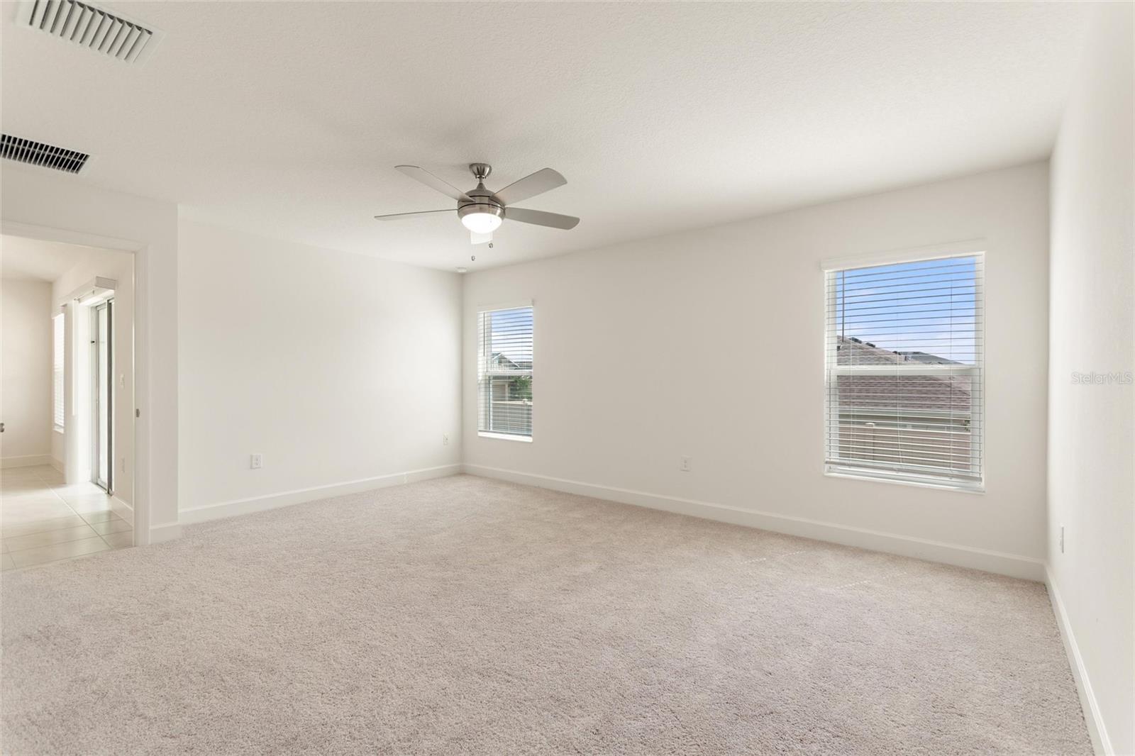 Image 19 of 40 For 9239 Westside Hills Dr