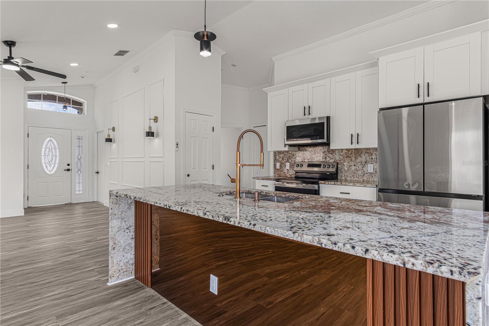 Image 10 of 47 For 2402 Avalon Court