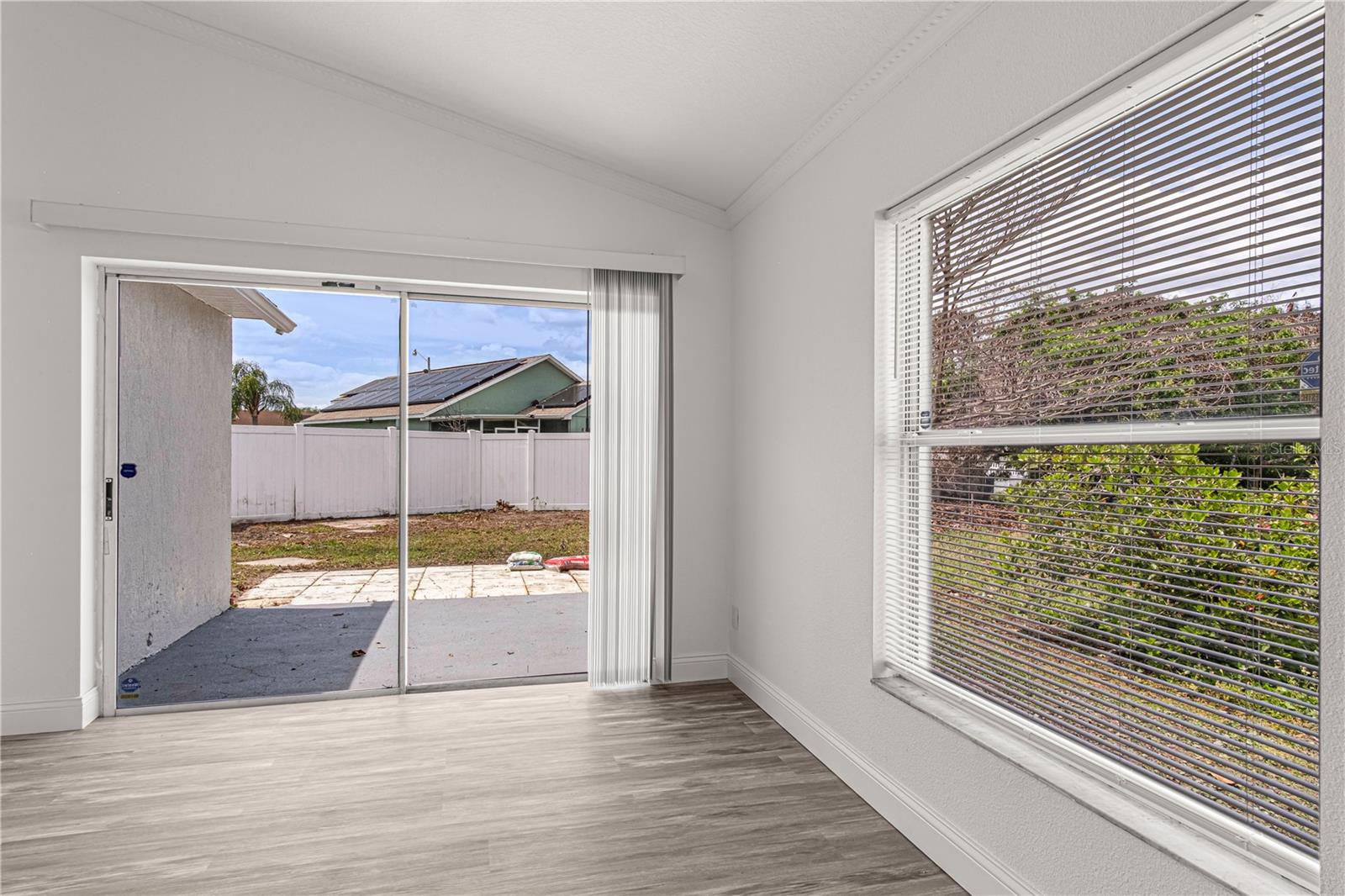 Image 30 of 47 For 2402 Avalon Court