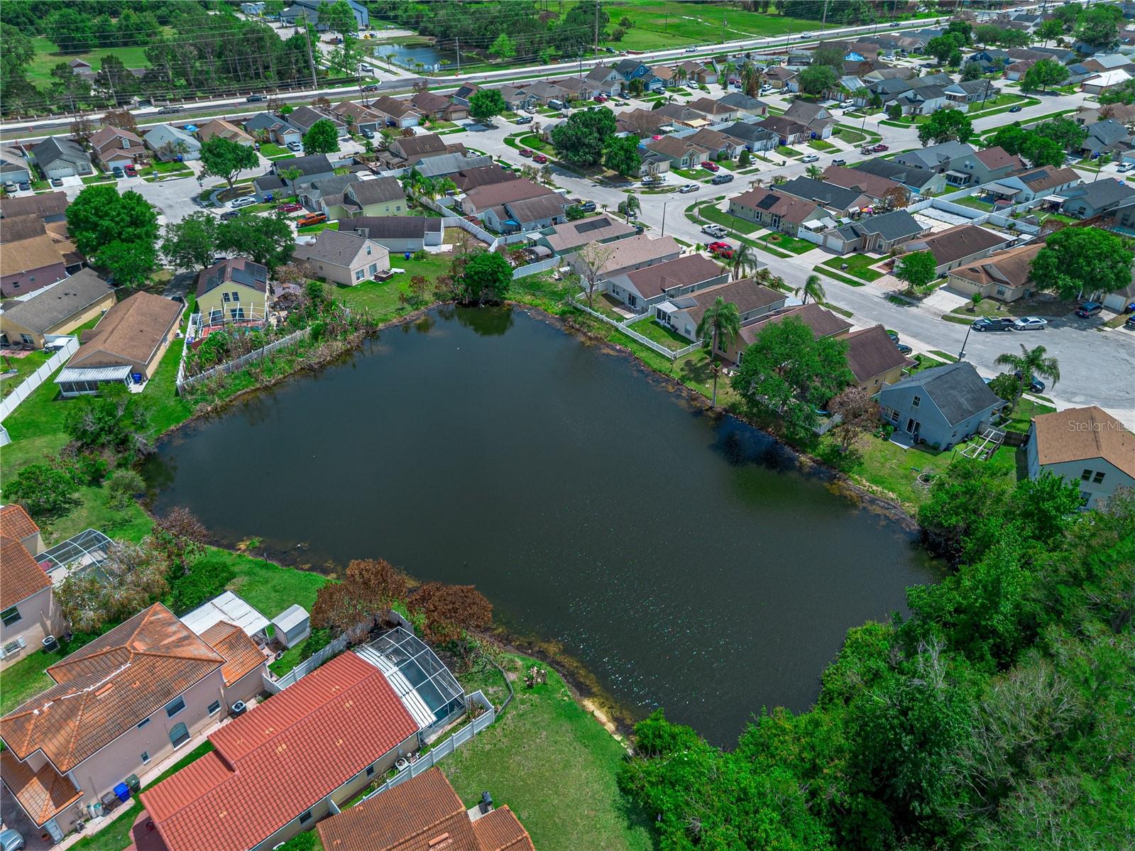 Image 37 of 47 For 2402 Avalon Court