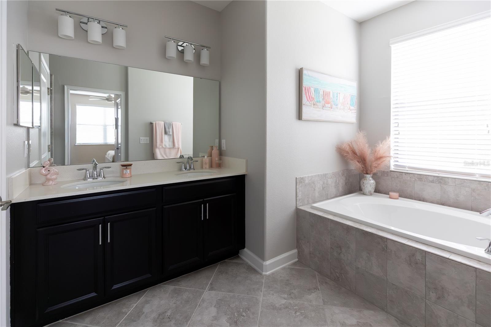 Image 20 of 42 For 8995 Azalea Sands Lane 2801