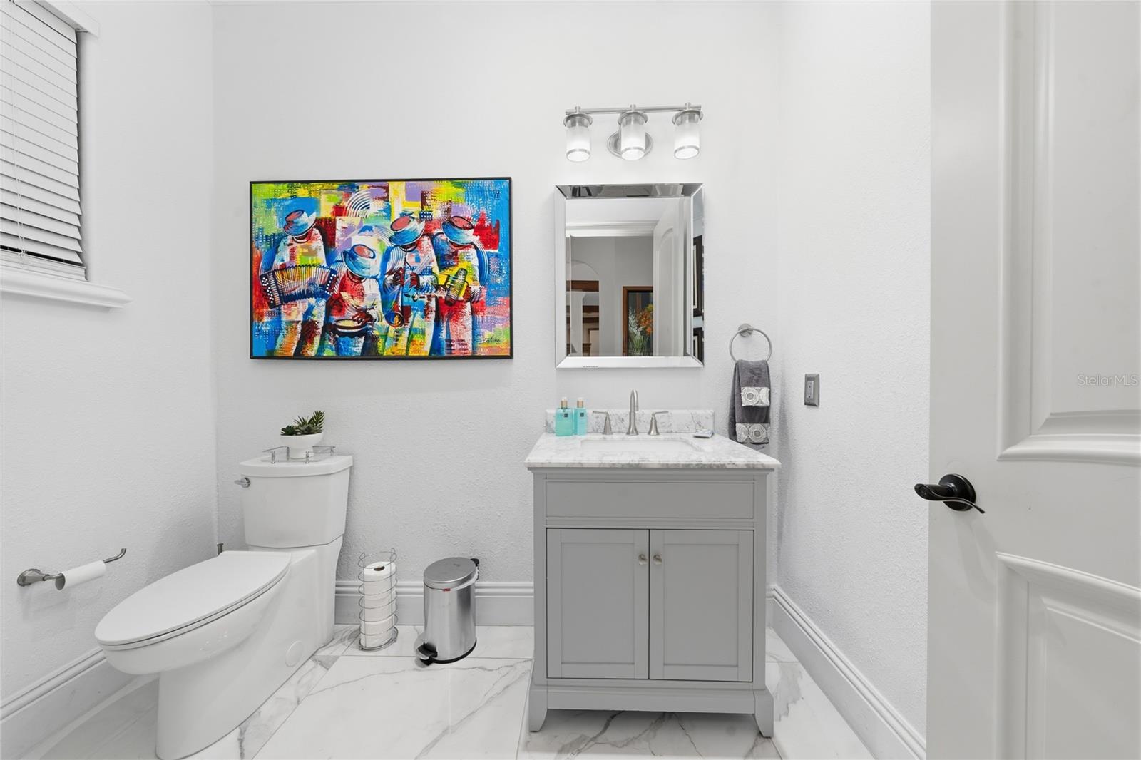 Image 38 of 90 For 6857 Valhalla Way