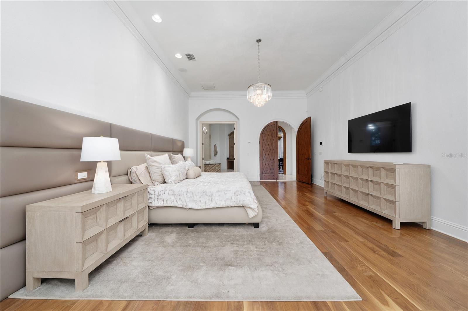 Image 43 of 90 For 6857 Valhalla Way