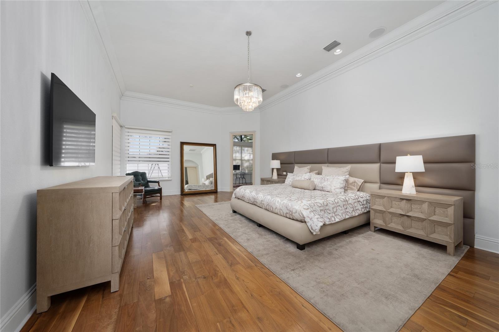 Image 44 of 90 For 6857 Valhalla Way