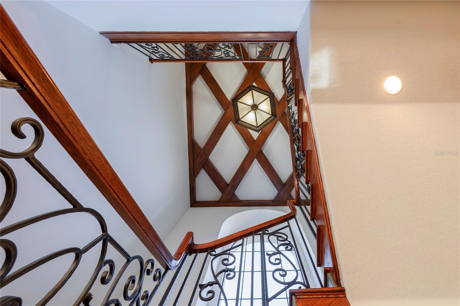 Image 58 of 90 For 6857 Valhalla Way