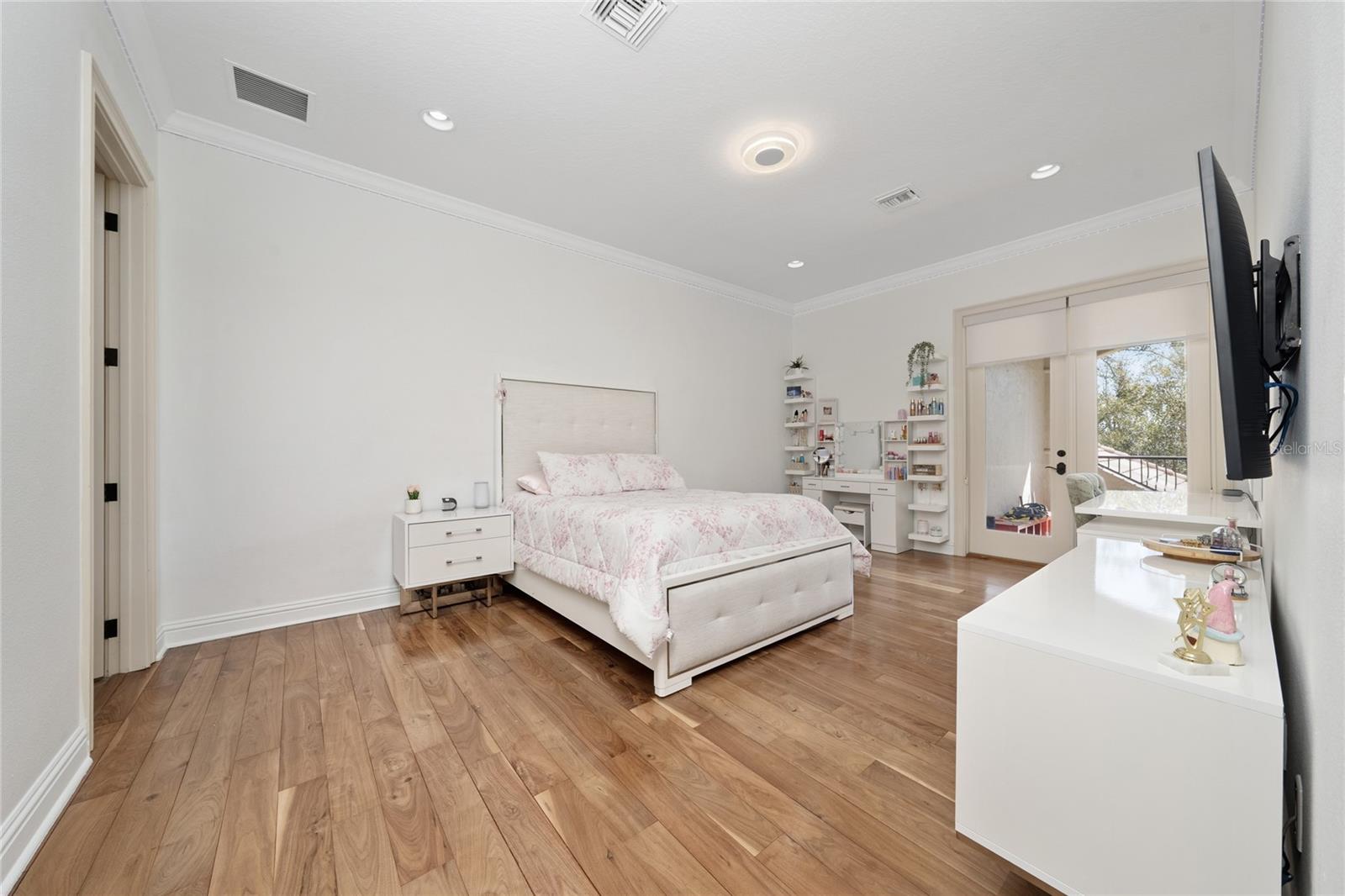 Image 64 of 90 For 6857 Valhalla Way