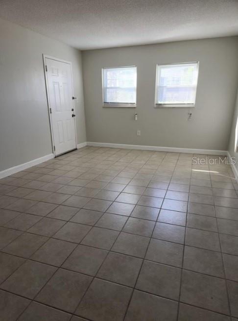 Image 2 of 8 For 817 Sky Lake Circle A