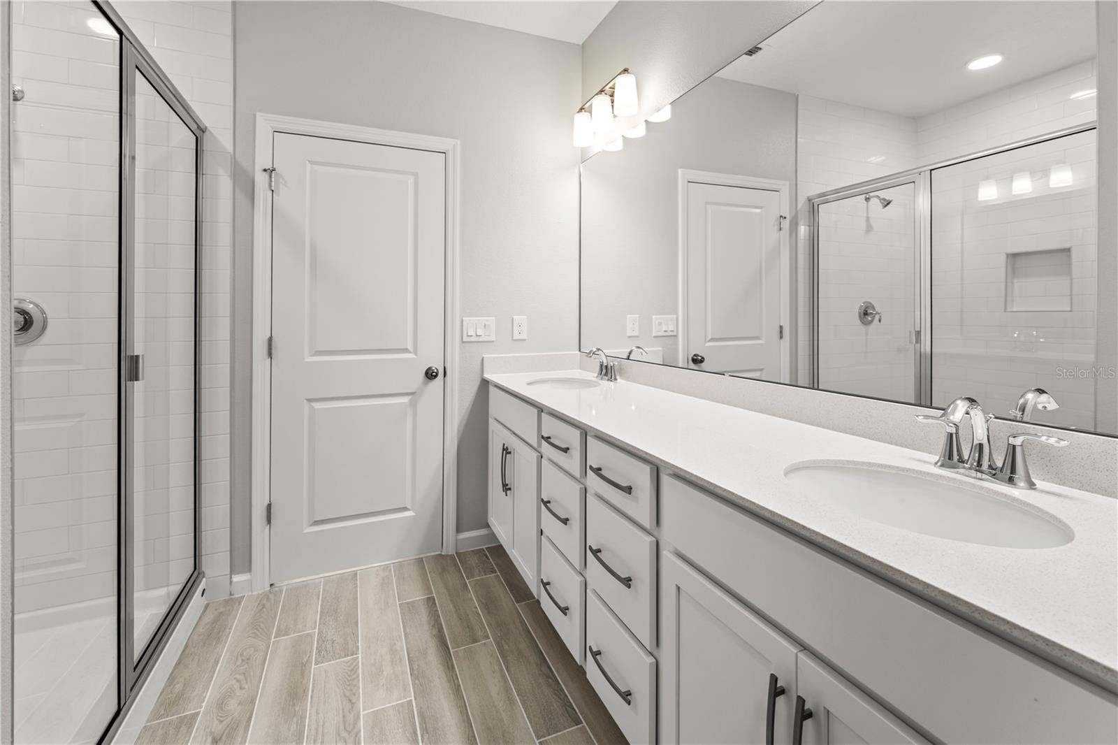 Image 14 of 28 For 1363 Mount Royal Drive