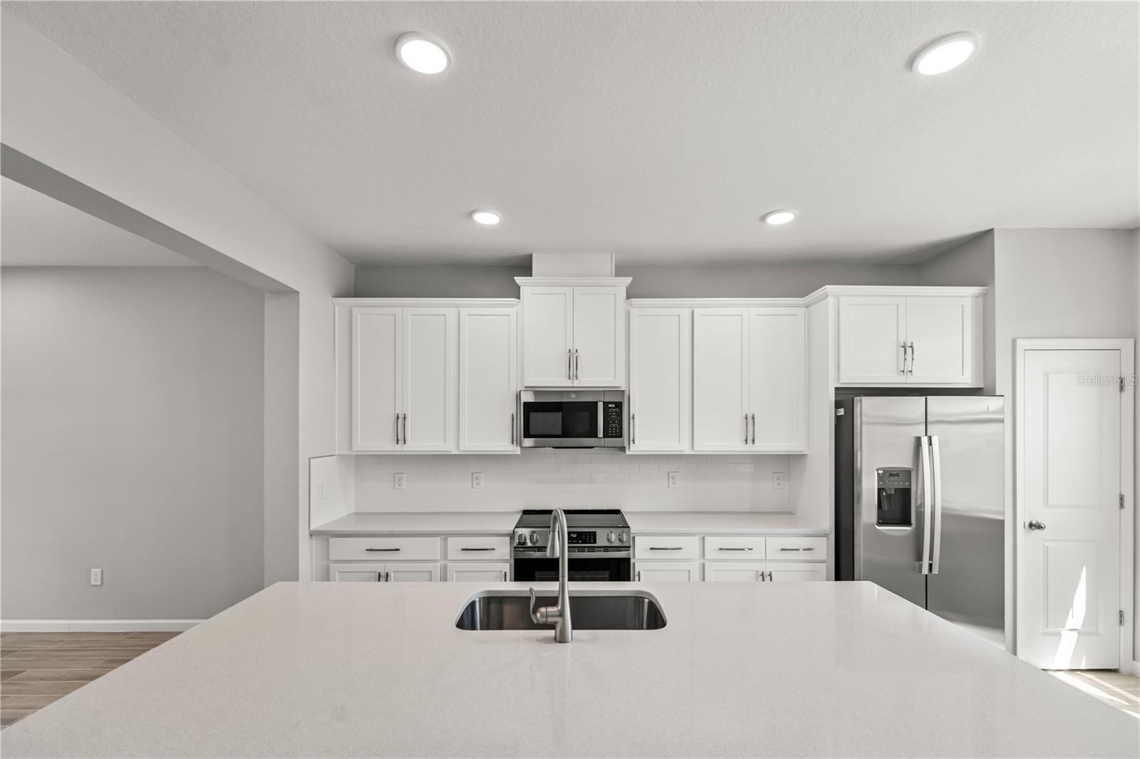 Image 7 of 28 For 1363 Mount Royal Drive