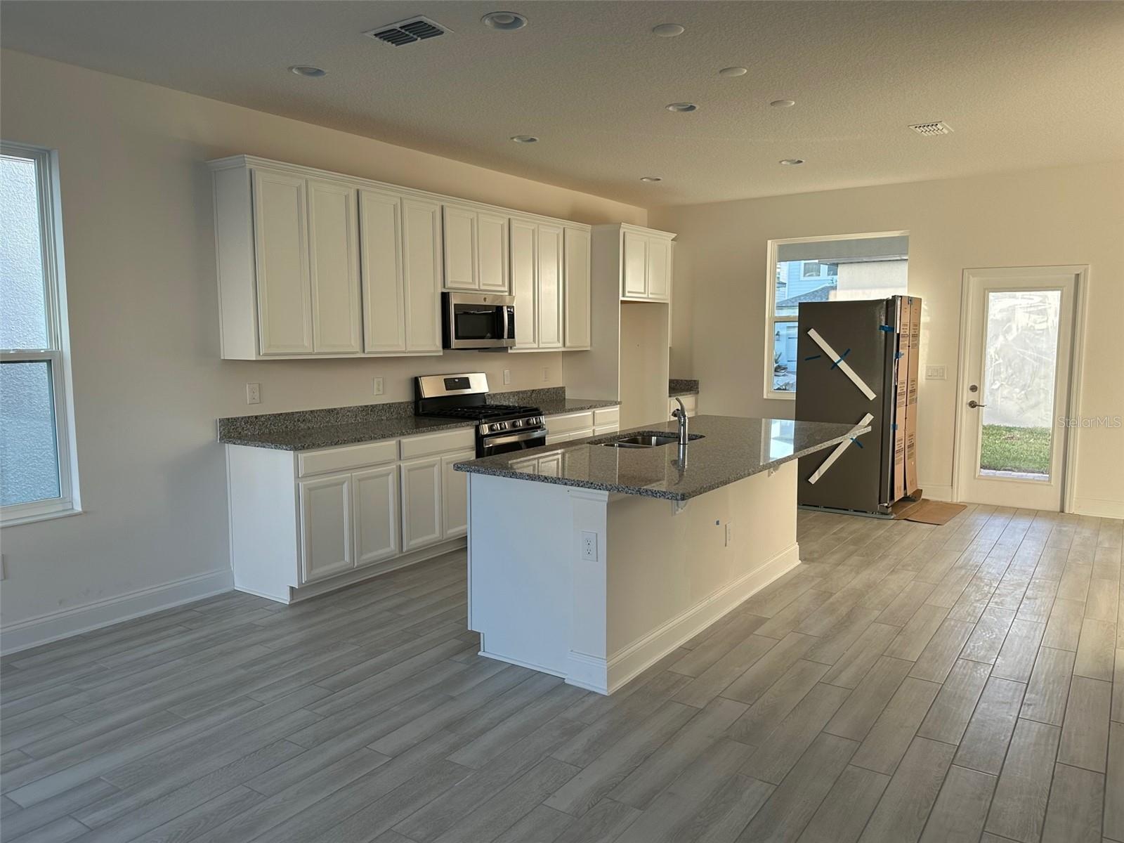 Image 2 of 13 For 12548 Encore At Ovation Way