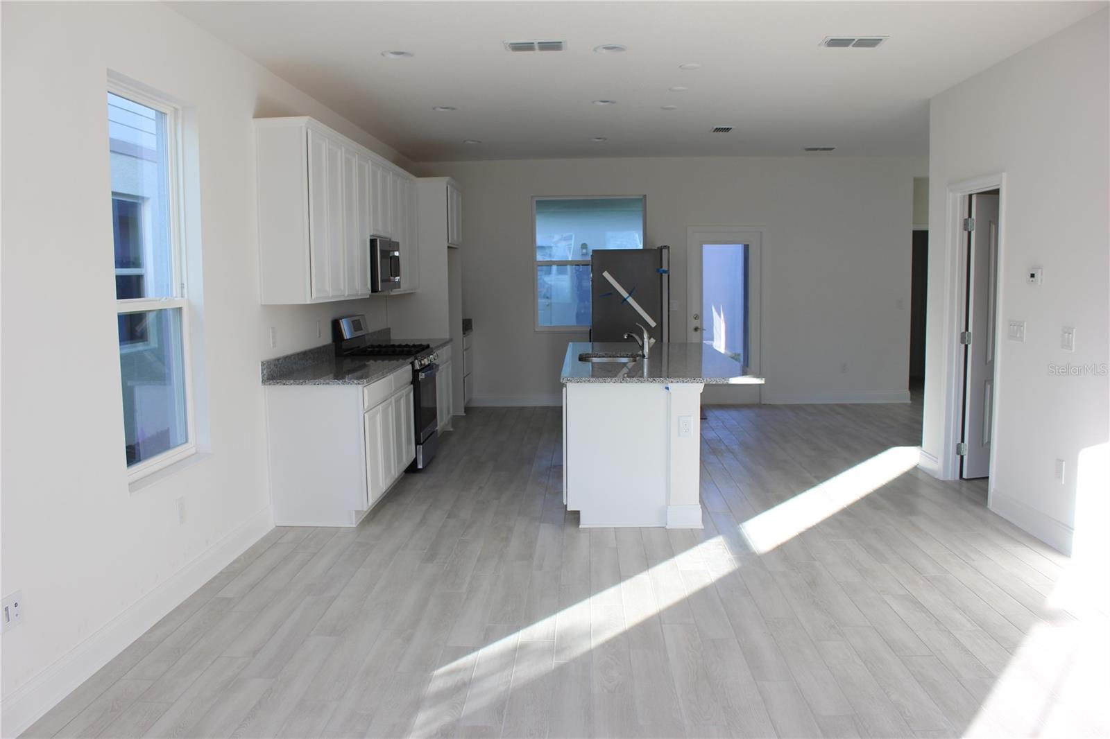 Image 3 of 13 For 12548 Encore At Ovation Way