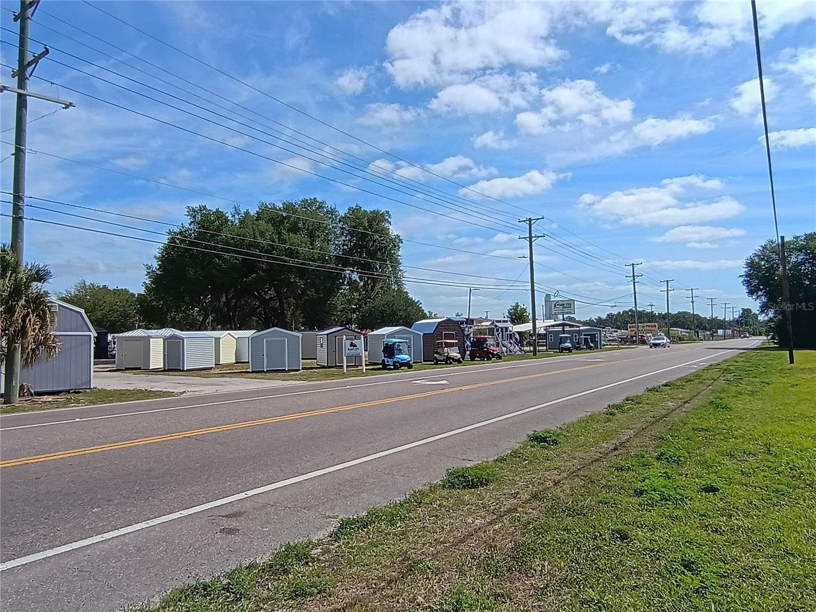 Listing photo id 9 for 2610 92 Highway