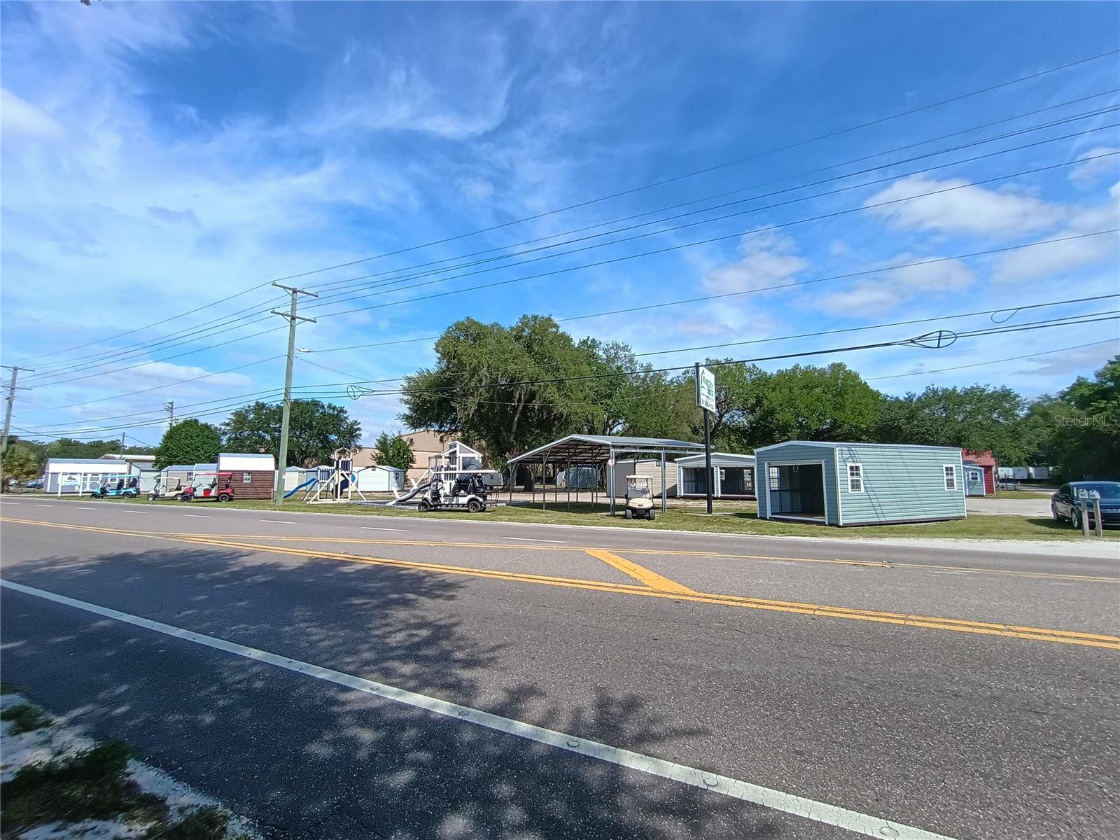 Listing photo id 10 for 2610 92 Highway