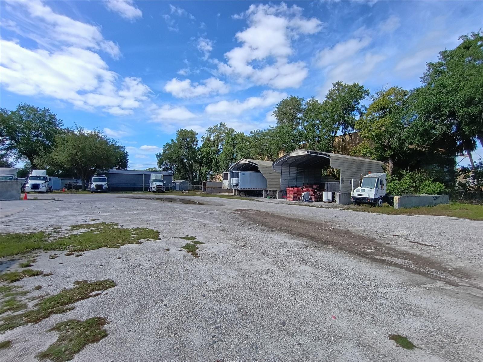 Listing photo id 20 for 2610 92 Highway