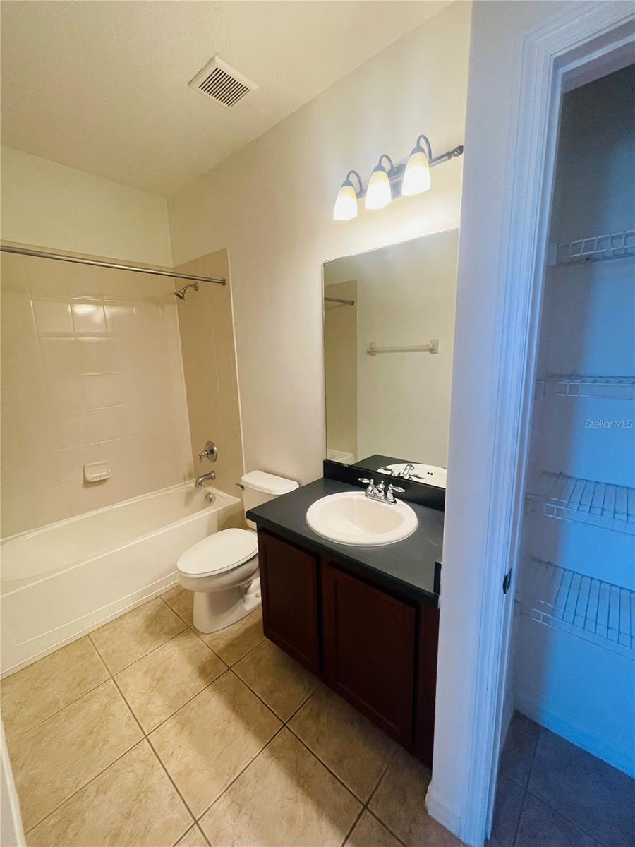 Image 18 of 24 For 2237 Seven Oaks Drive