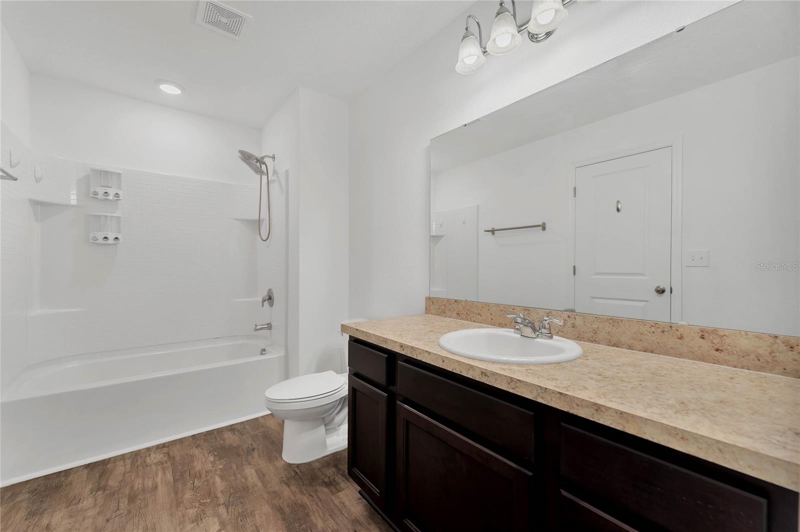 Image 12 of 22 For 840 Grandin Street