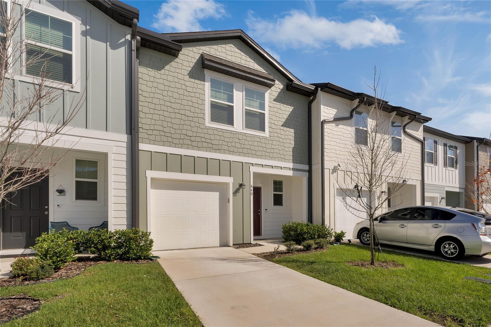 Image 2 of 22 For 840 Grandin Street