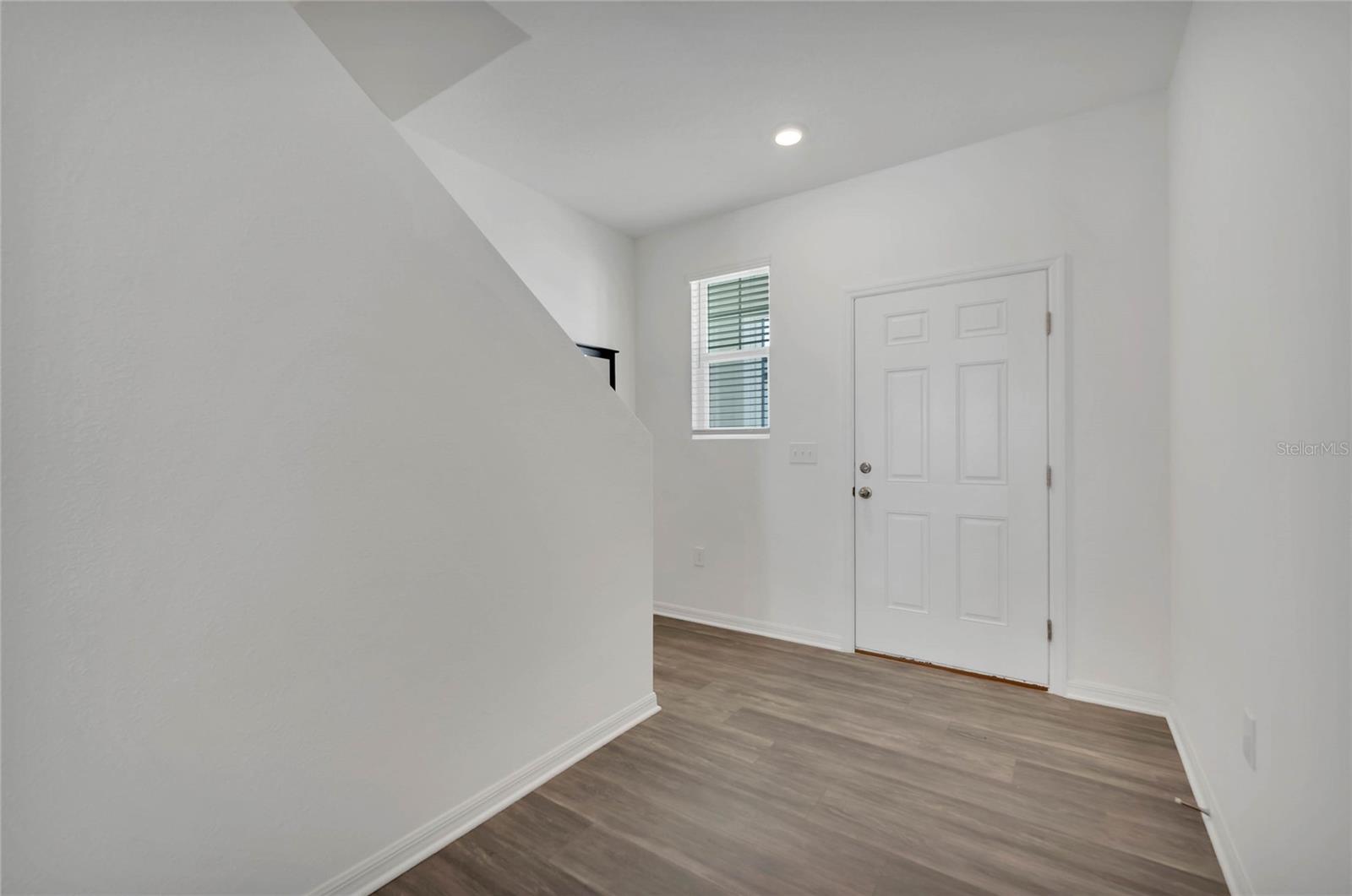 Image 4 of 22 For 840 Grandin Street