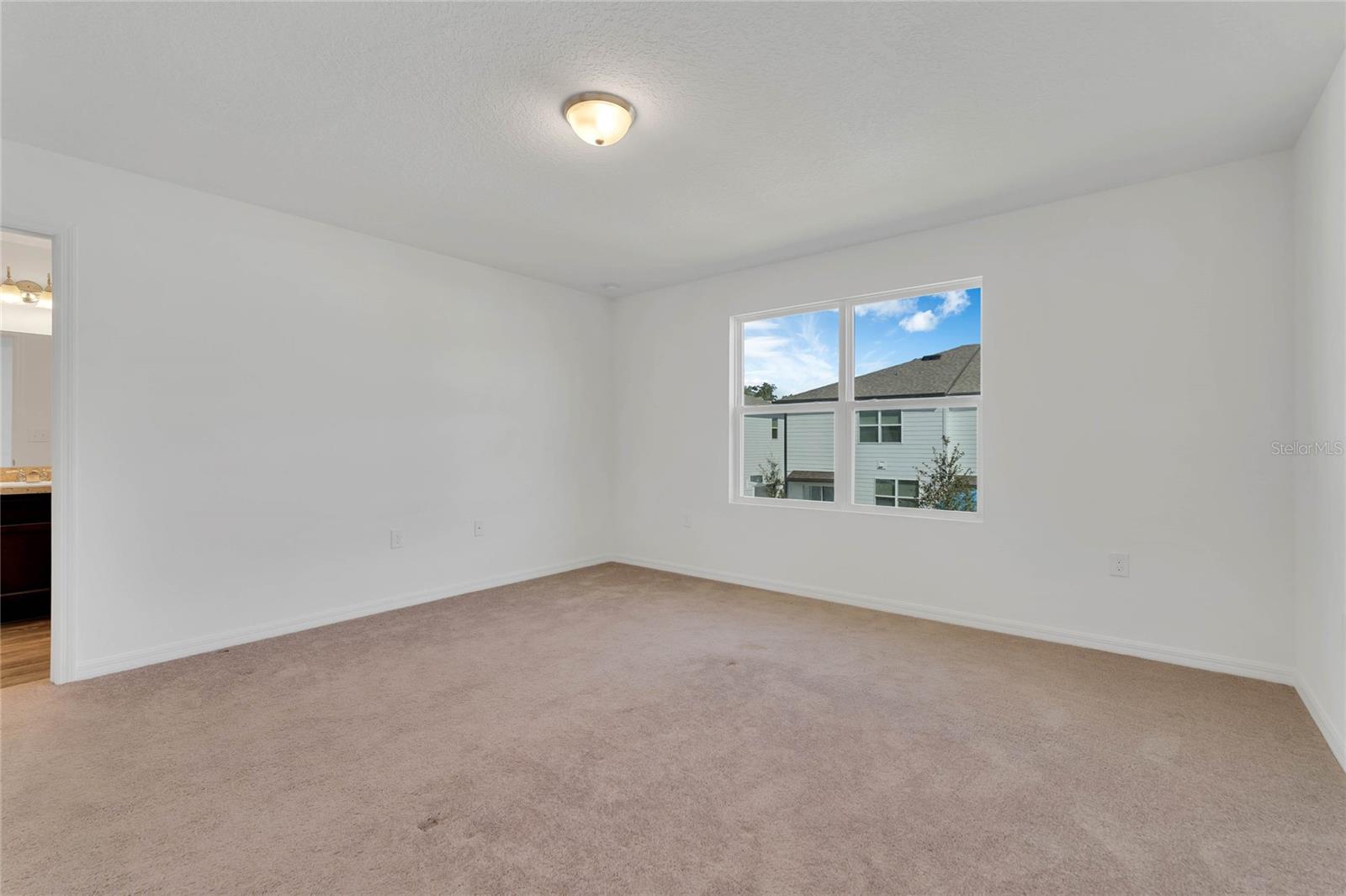 Image 8 of 22 For 840 Grandin Street