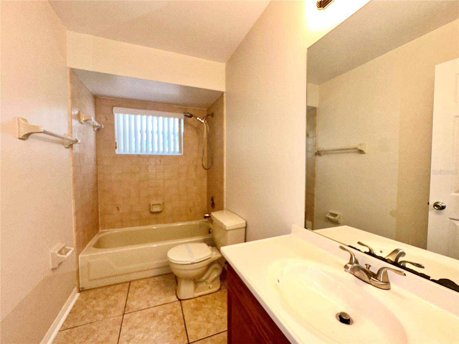 Image 4 of 13 For 602 Del Aire Court