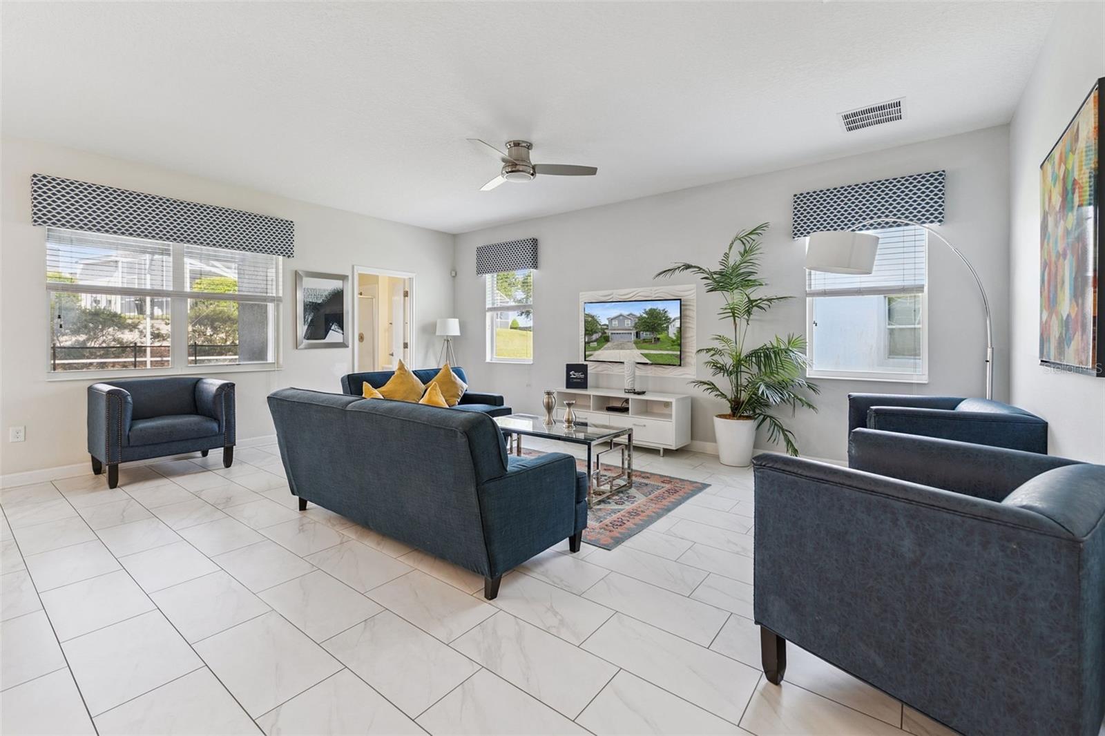 Image 5 of 57 For 9038 Stinger Drive