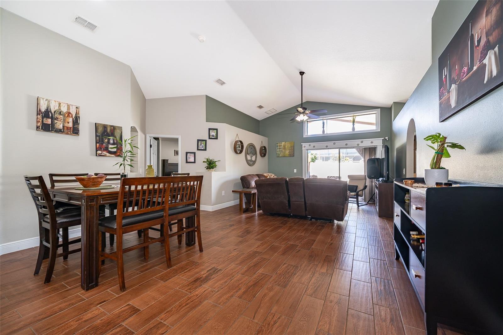 Image 11 of 32 For 3040 Rob Way