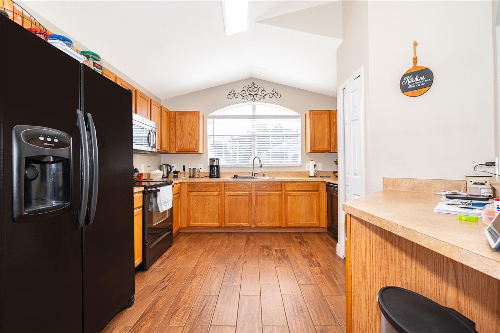 Image 18 of 32 For 3040 Rob Way