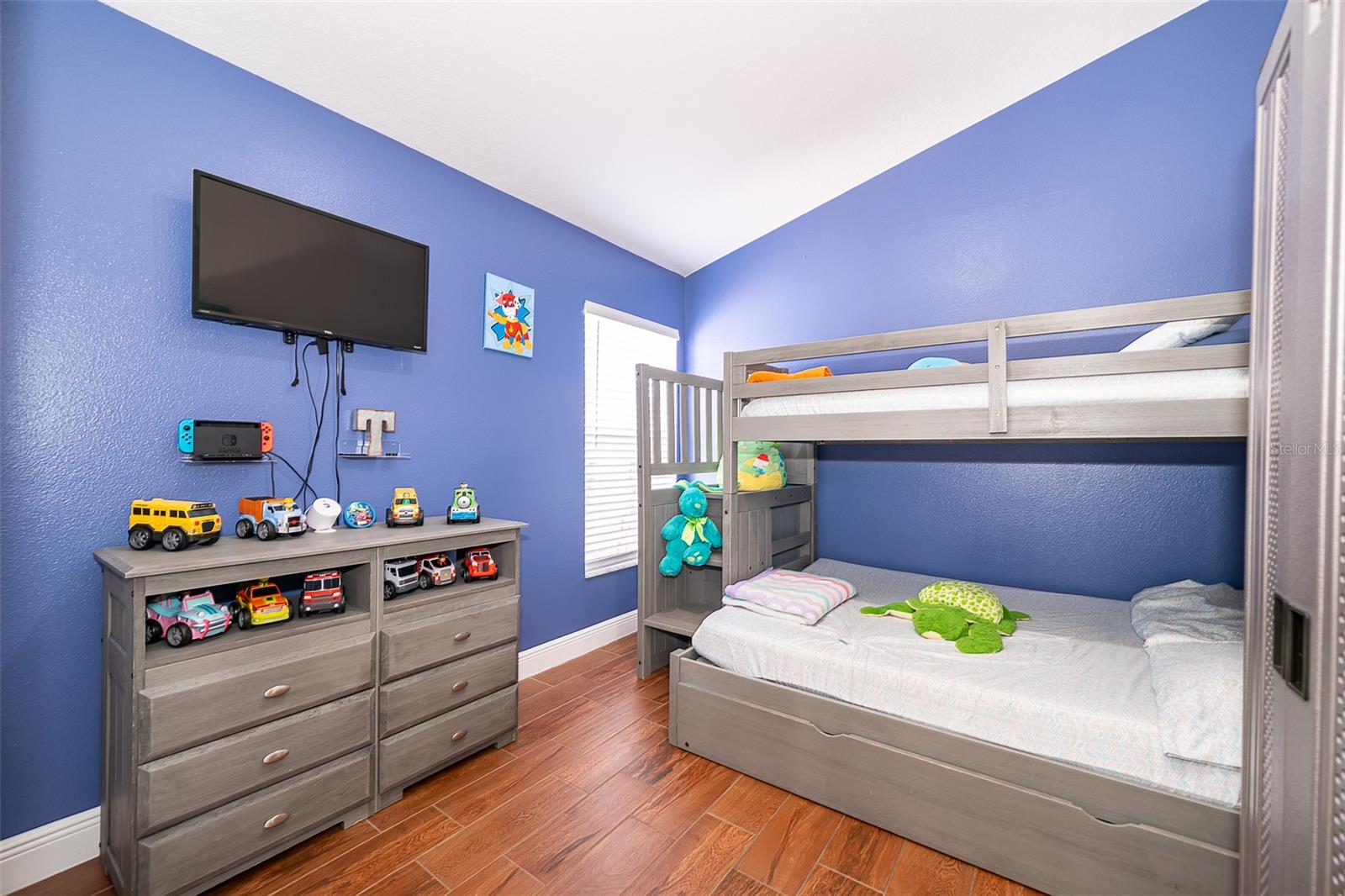 Image 25 of 32 For 3040 Rob Way