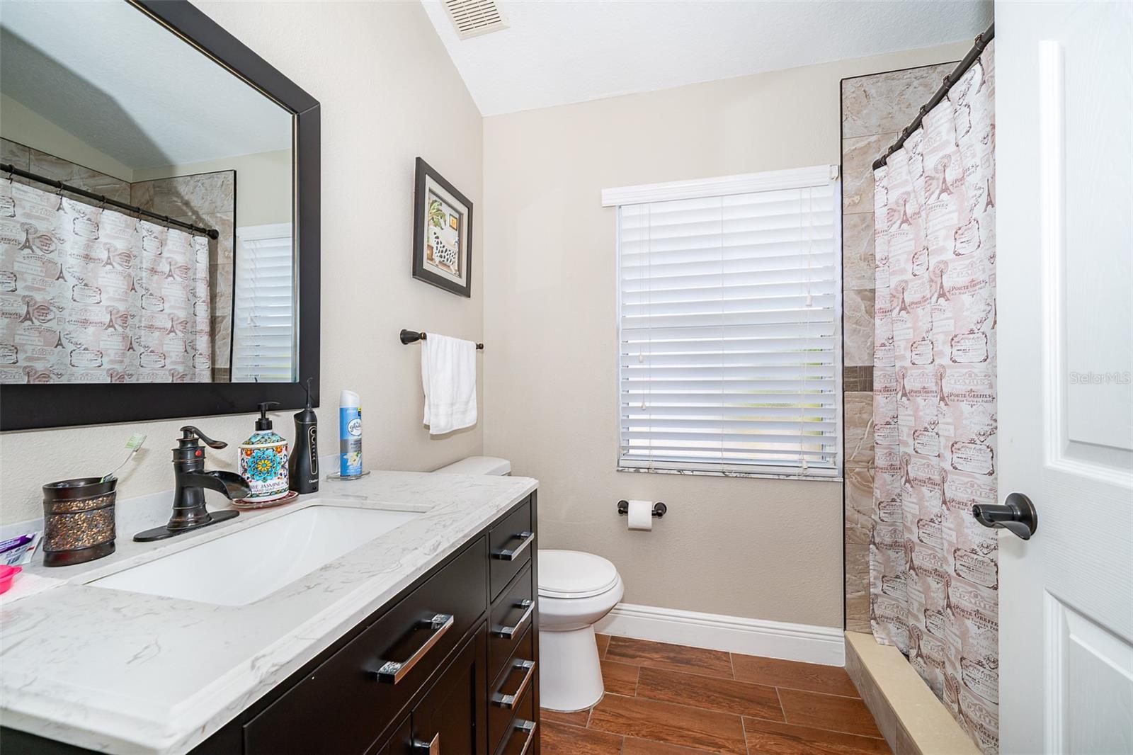 Image 26 of 32 For 3040 Rob Way