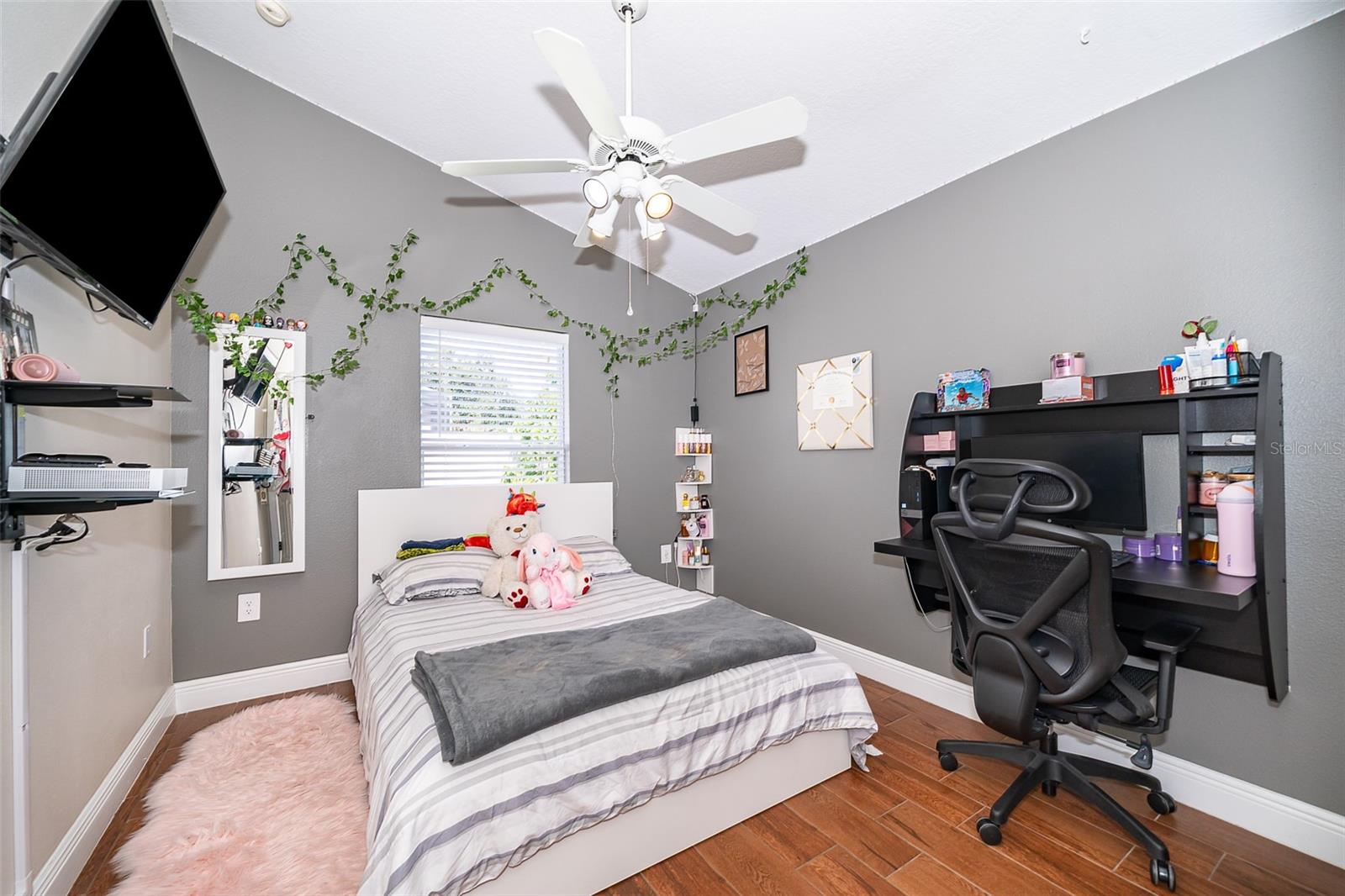 Image 27 of 32 For 3040 Rob Way