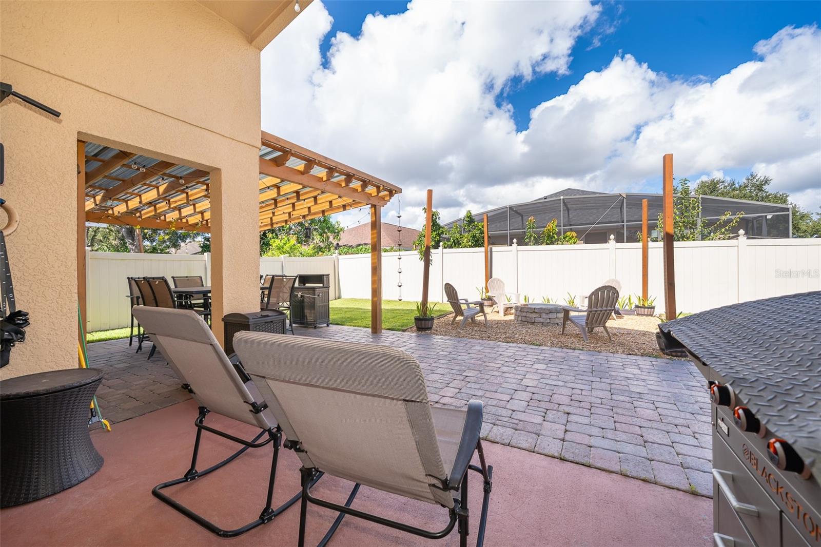 Image 28 of 32 For 3040 Rob Way