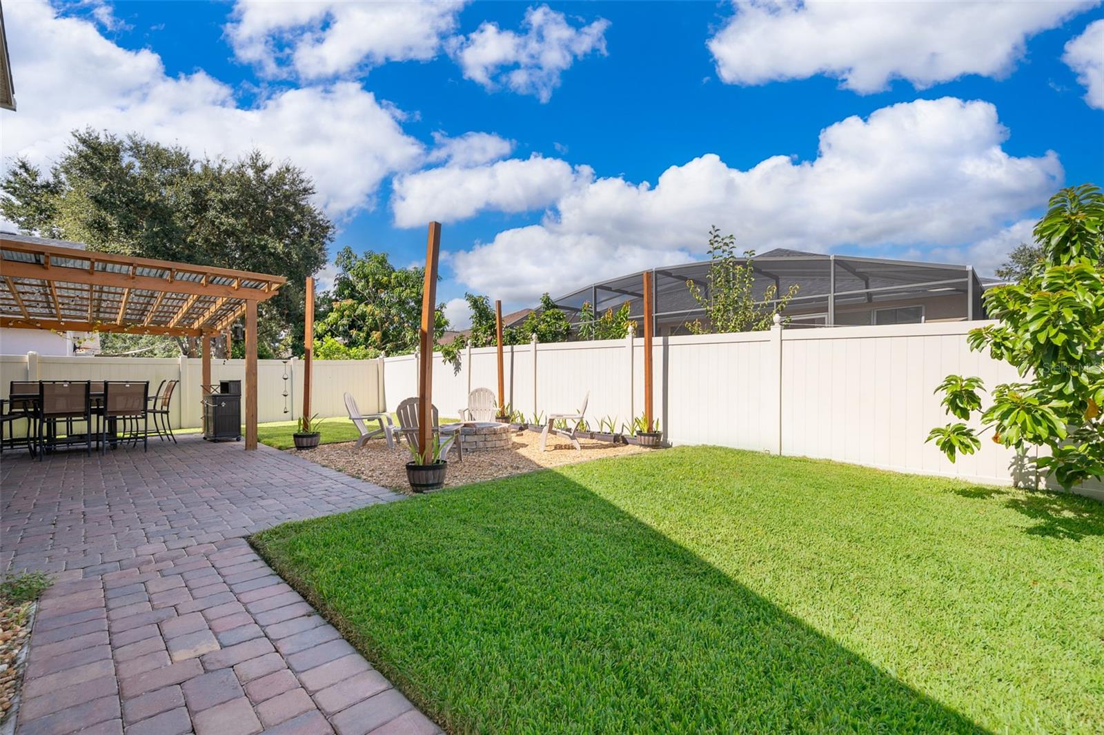 Image 31 of 32 For 3040 Rob Way