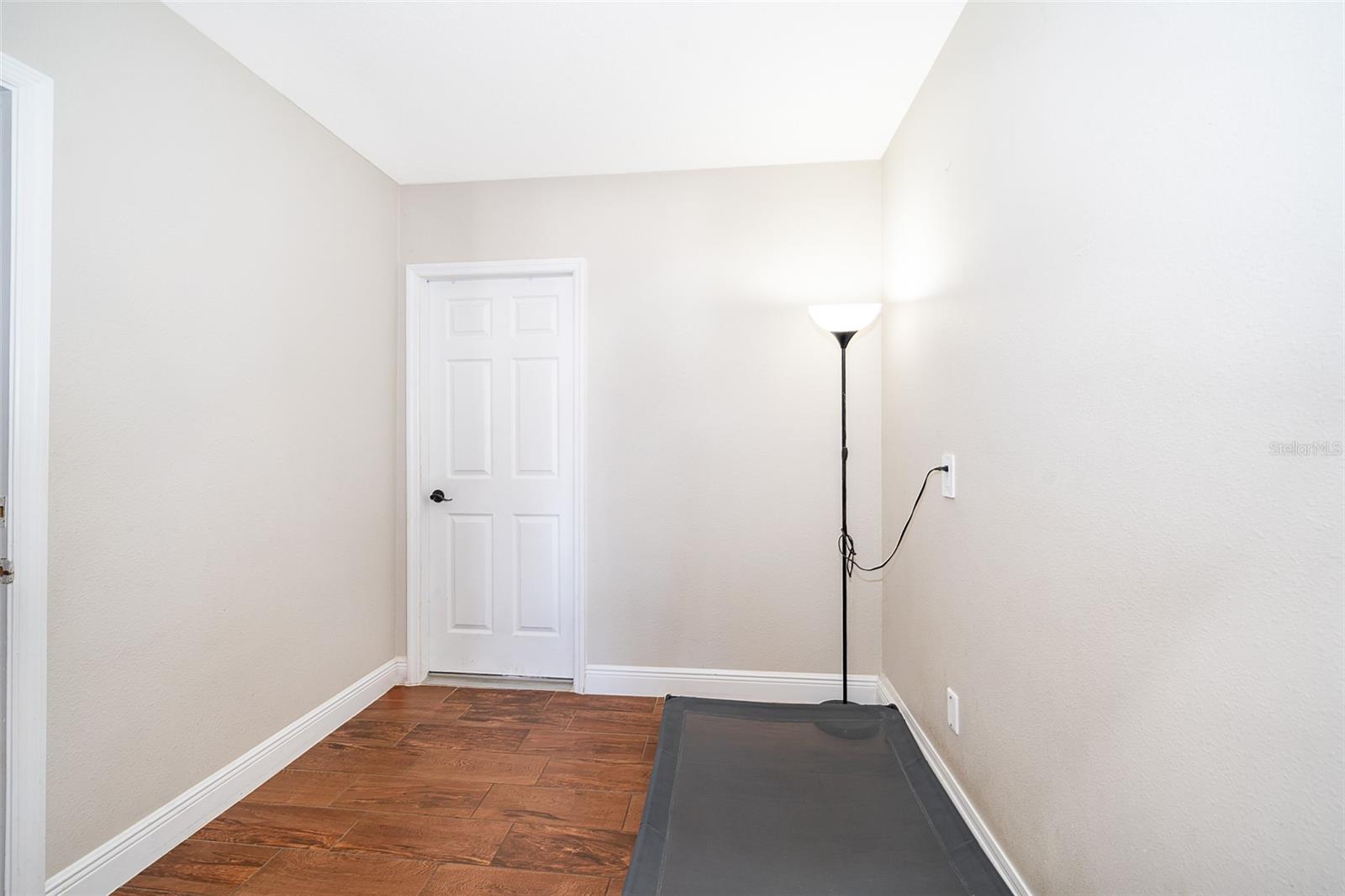 Image 8 of 32 For 3040 Rob Way