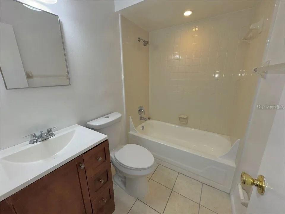 Image 18 of 27 For 9909 Sweepstakes Lane 4