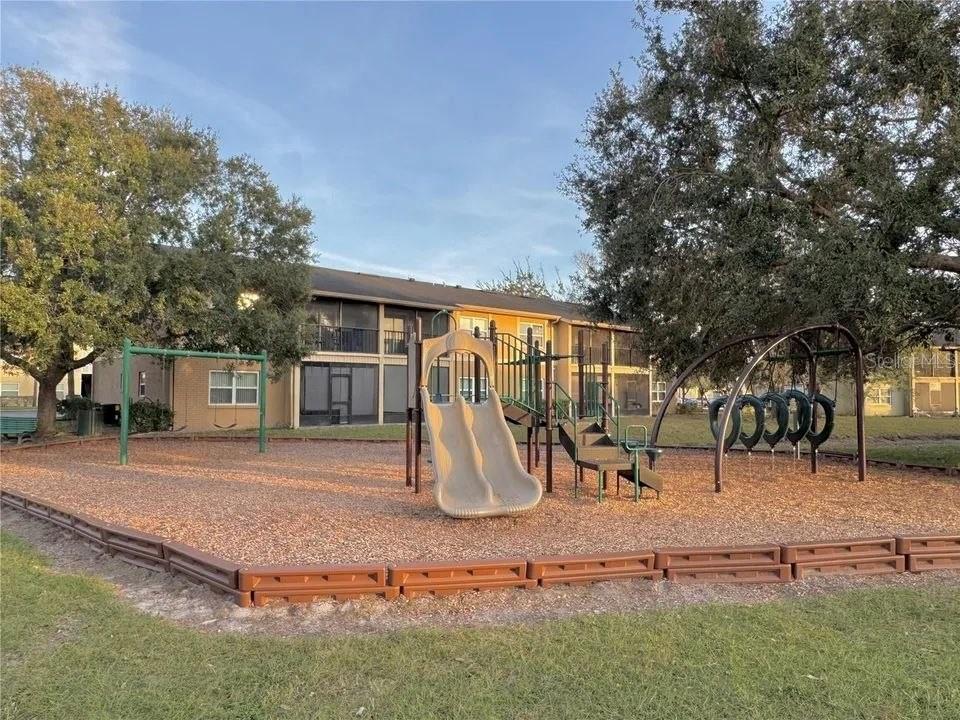 Image 25 of 27 For 9909 Sweepstakes Lane 4