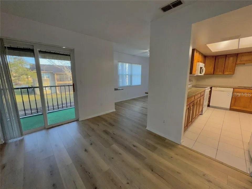 Image 7 of 27 For 9909 Sweepstakes Lane 4