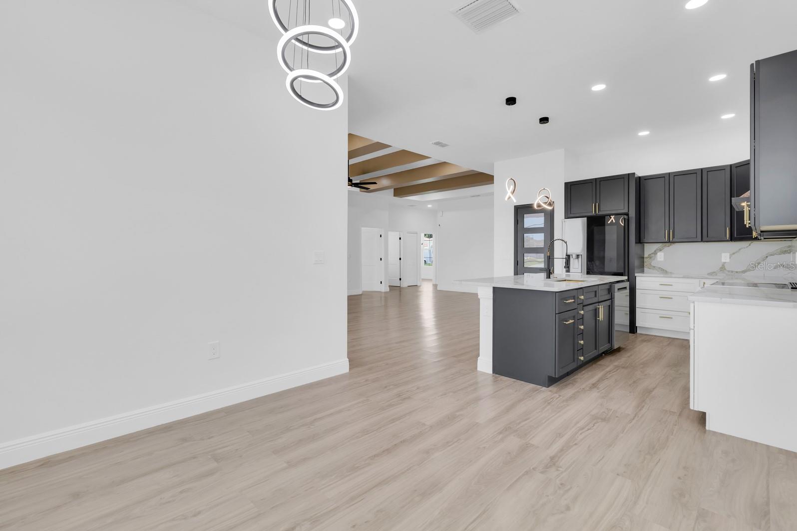 Image 10 of 50 For 376 Villa Sorrento Circle