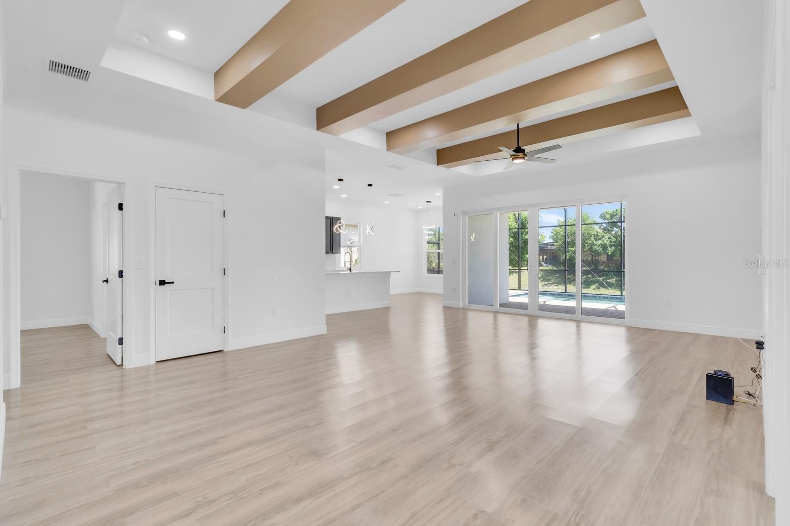 Image 13 of 50 For 376 Villa Sorrento Circle