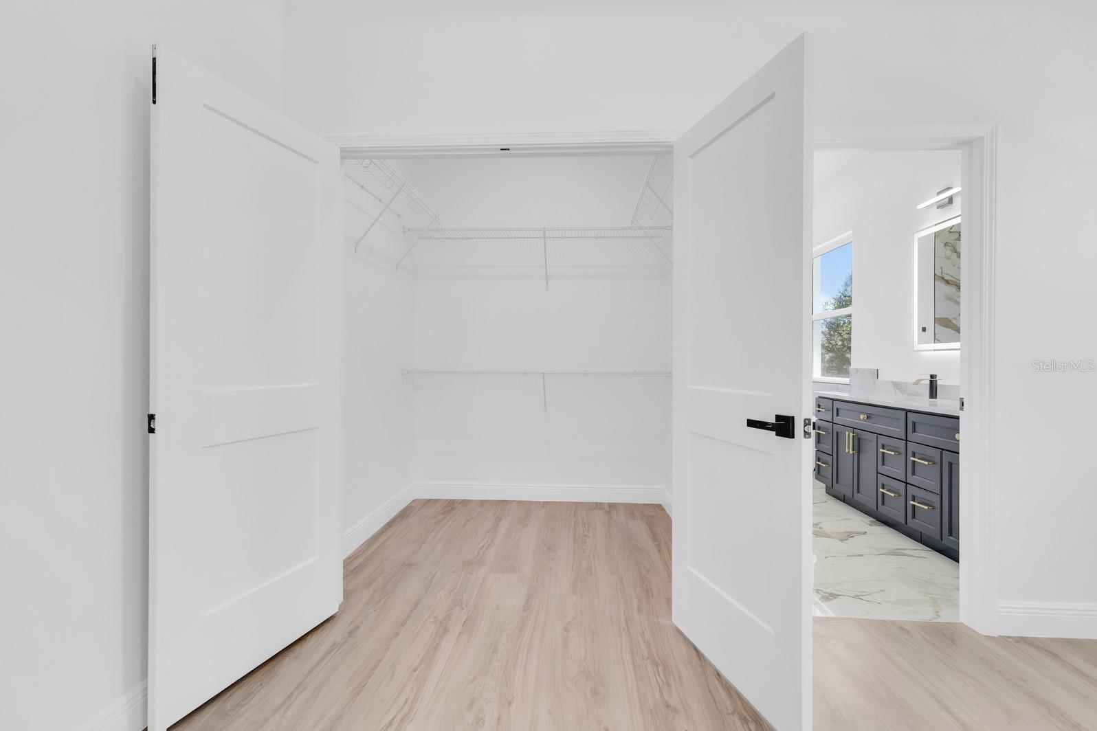 Image 20 of 50 For 376 Villa Sorrento Circle