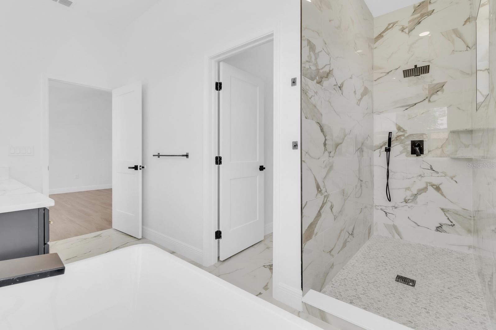 Image 26 of 50 For 376 Villa Sorrento Circle